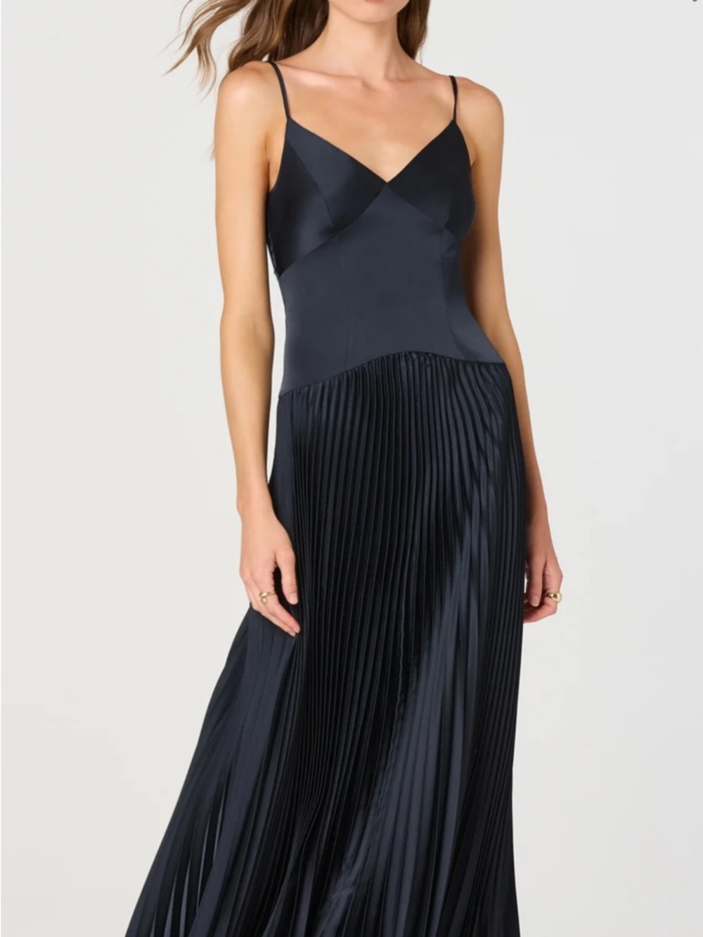 Navy- size medium;  ASTR Pleated  Slip Dress -
